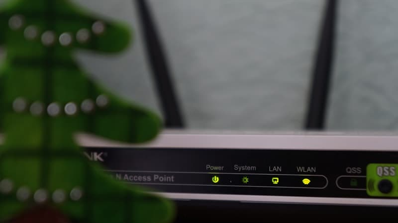 Public Wi-Fi Security: Why You Need a VPN in 2026